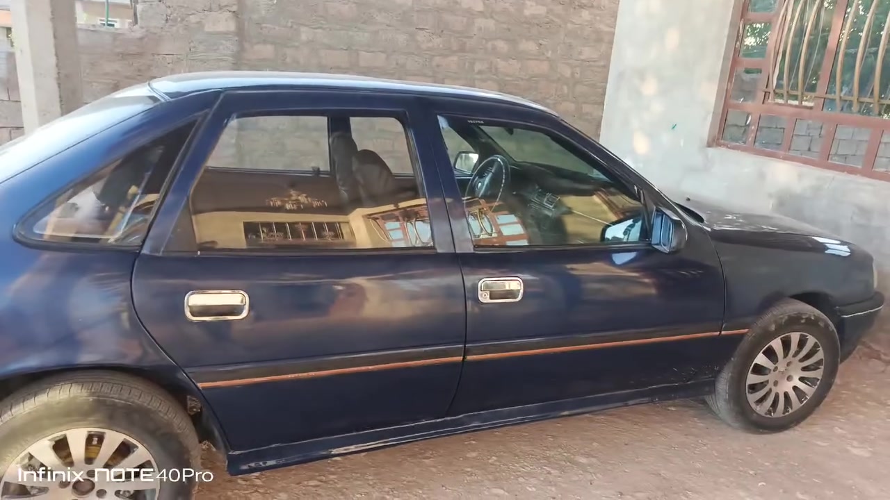 فكتره البيع موديل92 تحويل من الشرعي سنويه خضره صبغ جماليه ترهم مقدمه محدثه خمسو تسعين كلشي شغال طخم تواير جدد الصدر كلو جديد من الدعاميه الد عاميه كير ومحرك بشرط لاصرف ولانفخ وتراي وين من حجم18 يعجبك***********
