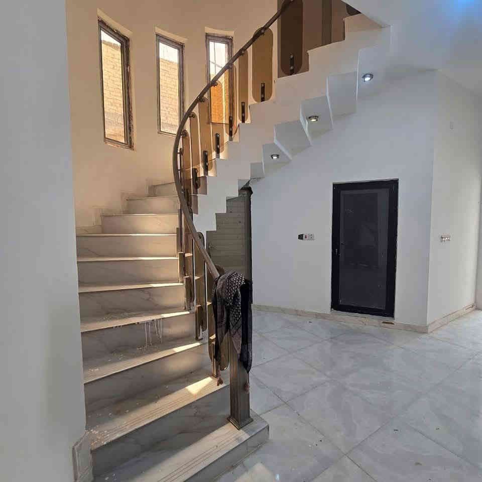 اعــــلان(1092)
#مــبــادره_او_نـــقـــد_او_مــراوس
دار للبيع الشراكيه الثالثه(200)م  خلف مجمع بوابه المثنى
استقبال_ صاله_ مطبخ_ غرف2 _مجمعات صحيه 2
لمعرفة التفاصيل اكتب تم 
***********
***********
***********
