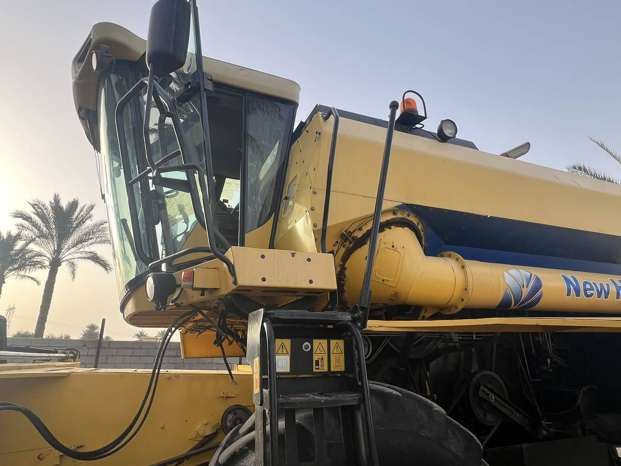 حاصده اربعه بلم 2012 فول نضافه مديومه كامل رقم جديد اوسنويه جديده بسمي للستفسار ***********
