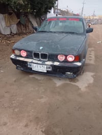 ١٩٨٩ • محرك ٢٥٠٠ • ما بيها ضربه