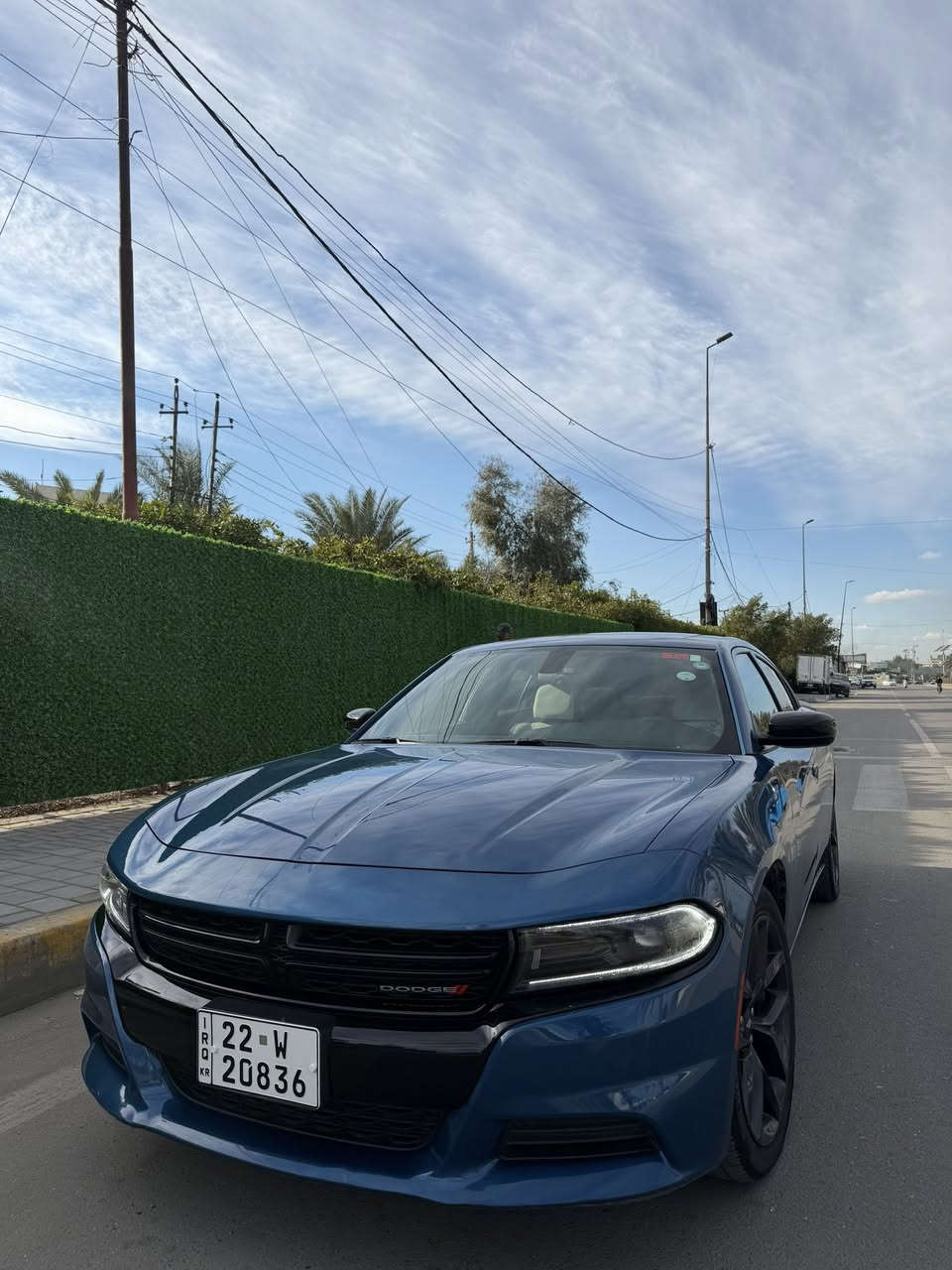 السلام عليكم 
جارجر 2023 SXT 
رقم اربيل باسمي تحويل مباشر 
فقط بارد بلجاملغ الامامي بدون لا فتح ولا دواخل ولا صبغ 
بدون ايرباك 
جاهزة وكامله وبدون اي نقص 
مكاني بغداد 
***********
