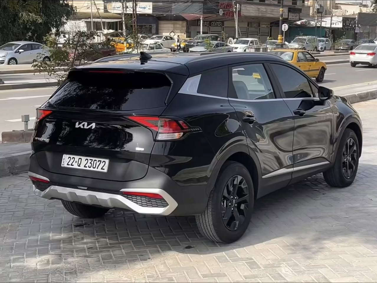 السلام عليكم سبورتج Ex موديل 2024 محرك 2500 المواصفات فول عده الفتحه داخل جلد ابيض صبغ بيه جاملغ فقط بدون دواخل يرباك ستيرن وراجع سستم صور حادث بلمنشور مكان سياره الكاظميه شارع اكد سعر 197 وبيه مجال الاتصال ع رقم ***********
