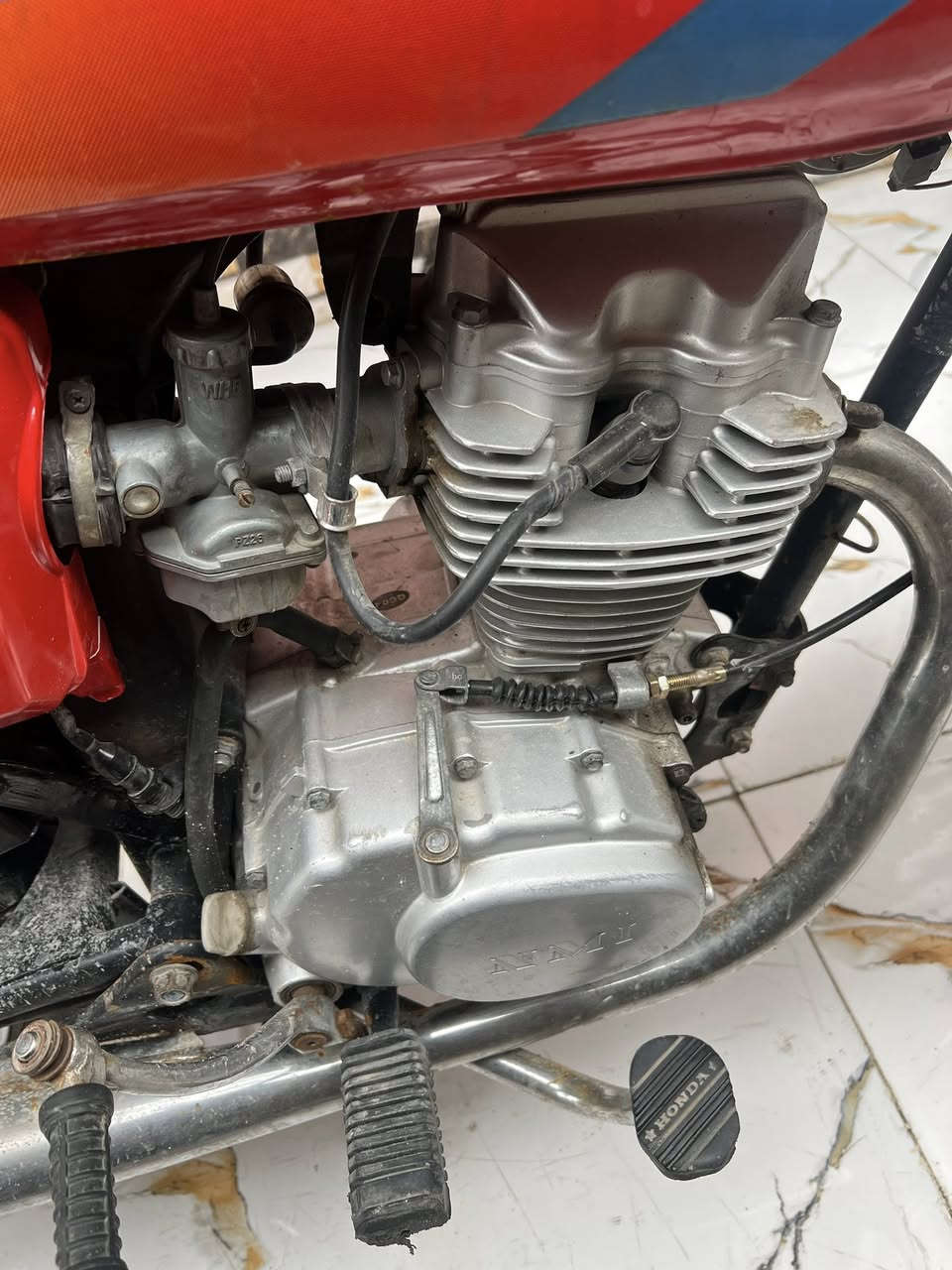 نامه شلامجه للبيع محرك غير مفتوح دراجه كامله مكمله اوراق بس اغسلها واطلع بيها رقم الهاتف *********** السعر 950 ومجال بيها بسيط
