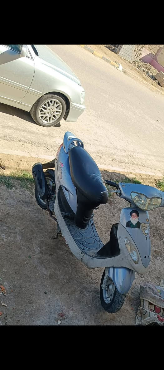 سلام عليك دراجه ماكس منغولي للبيع
دراجه نضيفه لا مفتوه ولا ملعوب بيه برغي ما مفتوح بيه 
ونضيفه وتجي وشوف شوف عينك السعر خاص اتصال ‏‪***********‬‏
