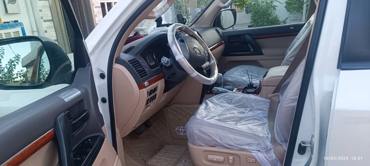 لاندكروز موديل 13 فول مواصفات بدون صبغ اربع كامرات كشن كهربائي كوشن هيتر تشغيل عن بعد 8 سلندر 6400 سعر 385 ماشيه 220 الف كركوك, العراق


**إذا كنت صاحب هذا الإعلان وتريد حذفه لأي سبب، رجاءا أرسل رسالة إلى الدعم الفني**