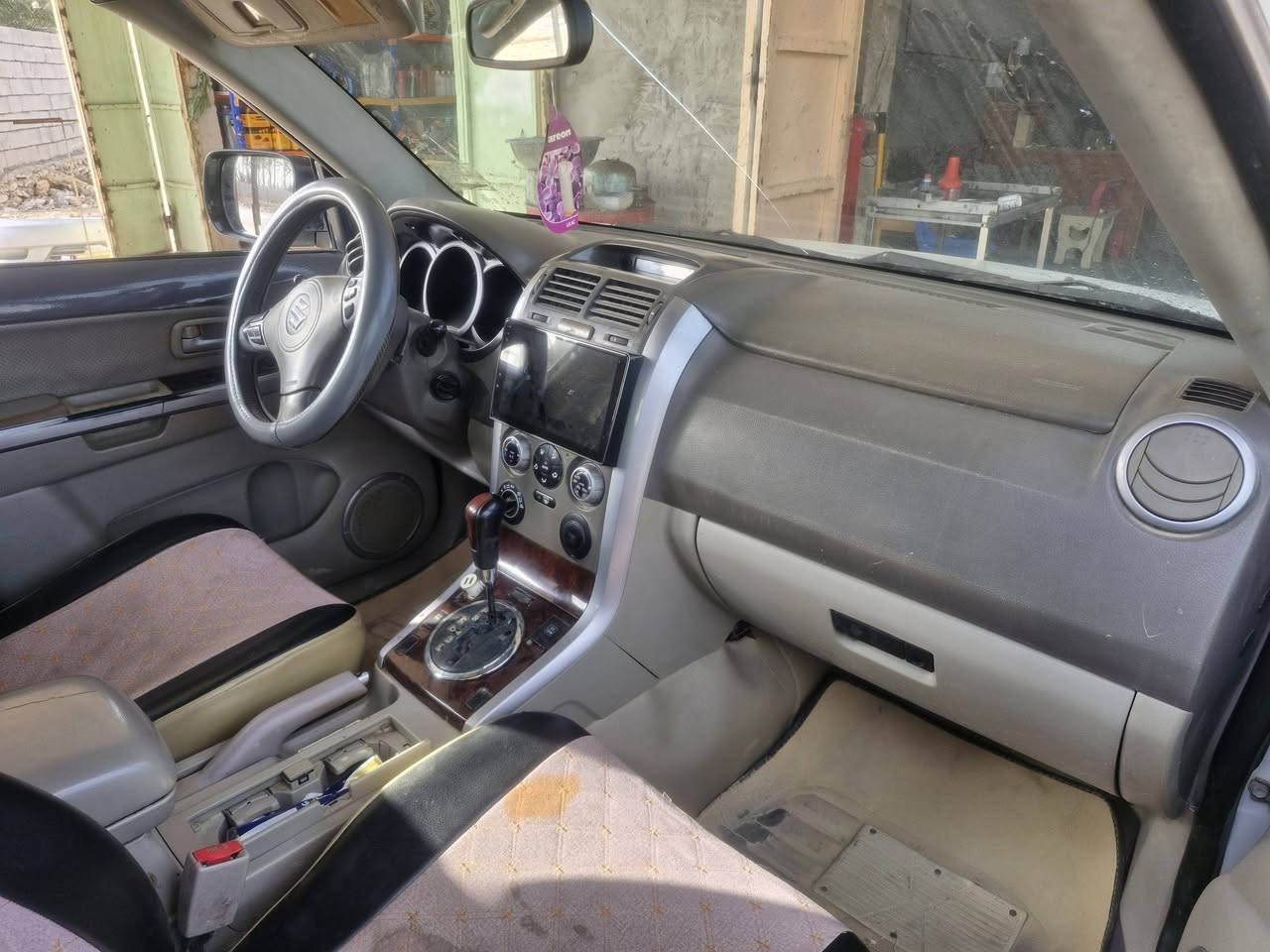 سازوكي فيتاره ٢٠٠٧ صبغ حزام بدون اي حادث محور ونجي حديث سياره جاهزه من كلشي السعر ٦٥ العنوان النجف المشخاب للاتصال ***********
