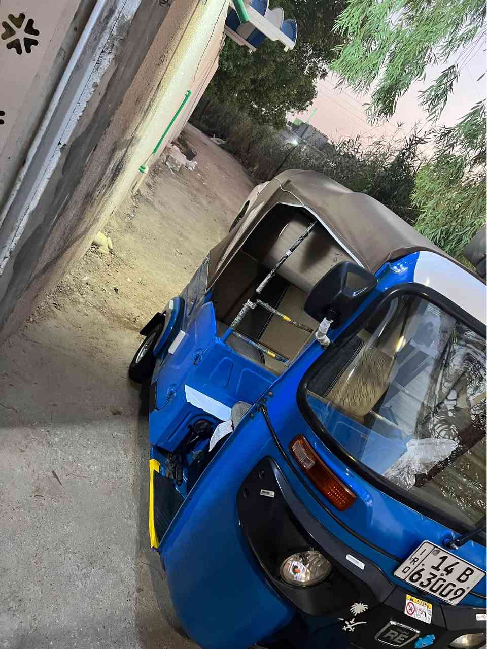 تك تك باجاج مديل 21رقم وسنويه بيها طختين جوه لخد وبل صفحه تك تك نضيفه وكامله مابيه شي بصره تك تك مجفته صار 8اشهر السعر 7700الرقم *********** وتساب البصرة, العراق
