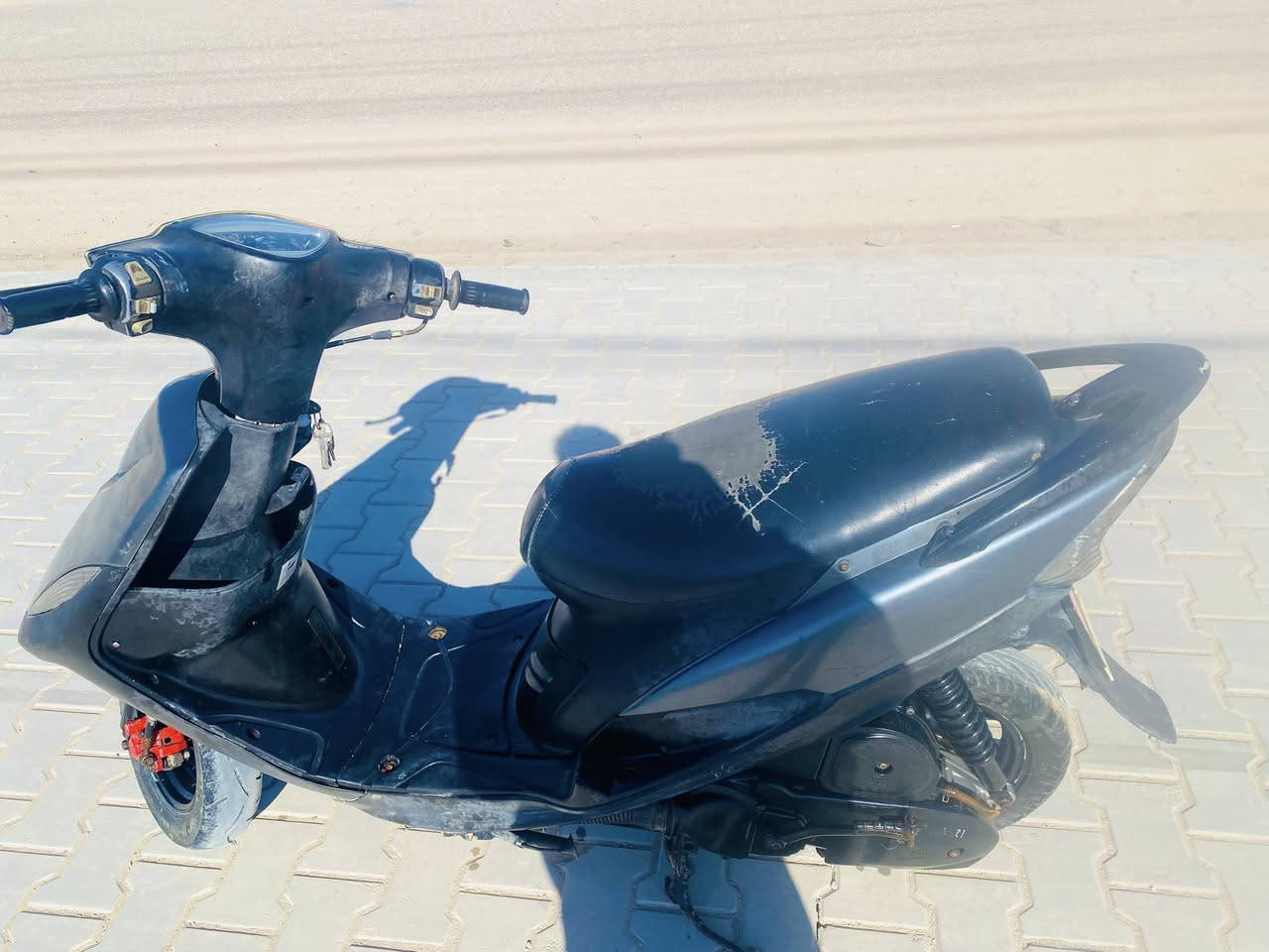 ماكس نضيفة وماناقصها اي شي الدراجة مفتوحة مره بس السعر 650 للتواصل*********** القرنة _الشرش
