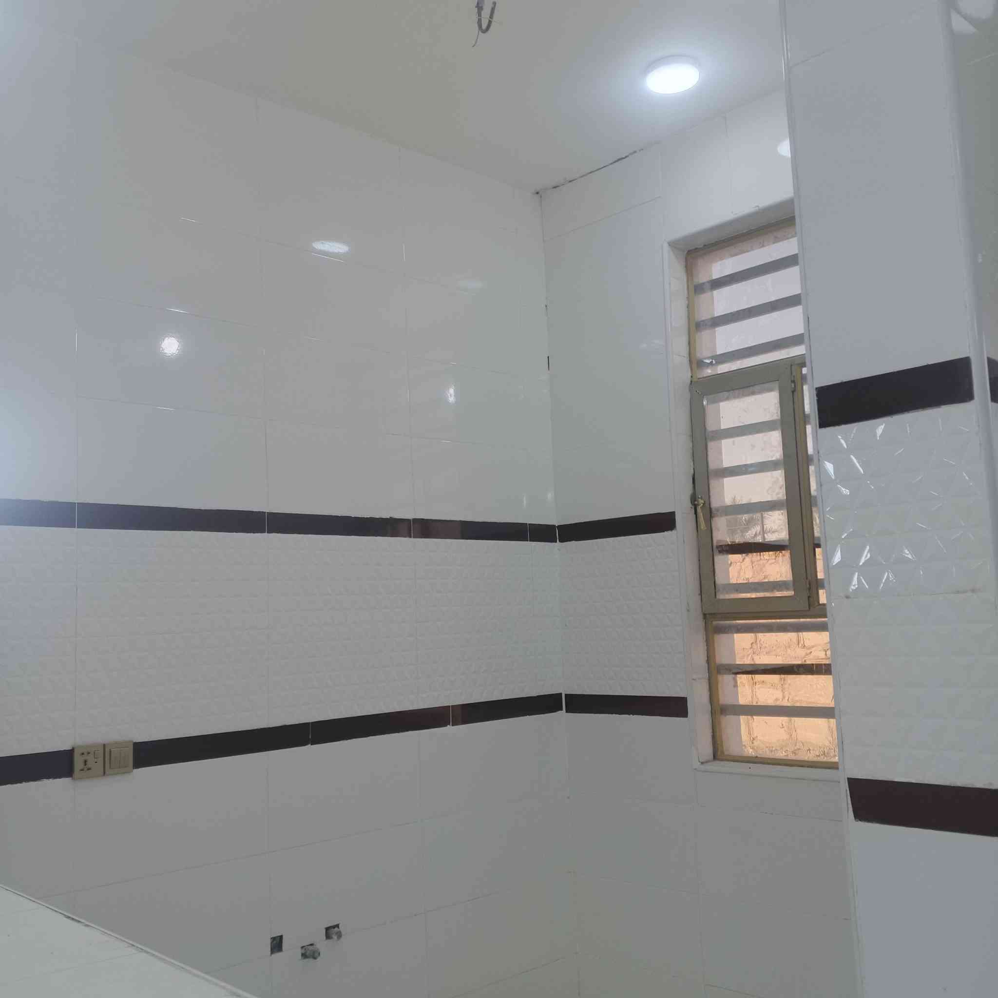 #_يوجد 50متر للبيع🤠
#_اوبسعر جداً مناسب24وبي مجال 💸💸
#_عنوان البيت نجف  قريت الغدير 🏛بشارع المطحنه عمود 282
#_للتواصل *********** جميع الخدمات متوفره شار 15 ماء كهرباء. مدارس ابتدائيه
