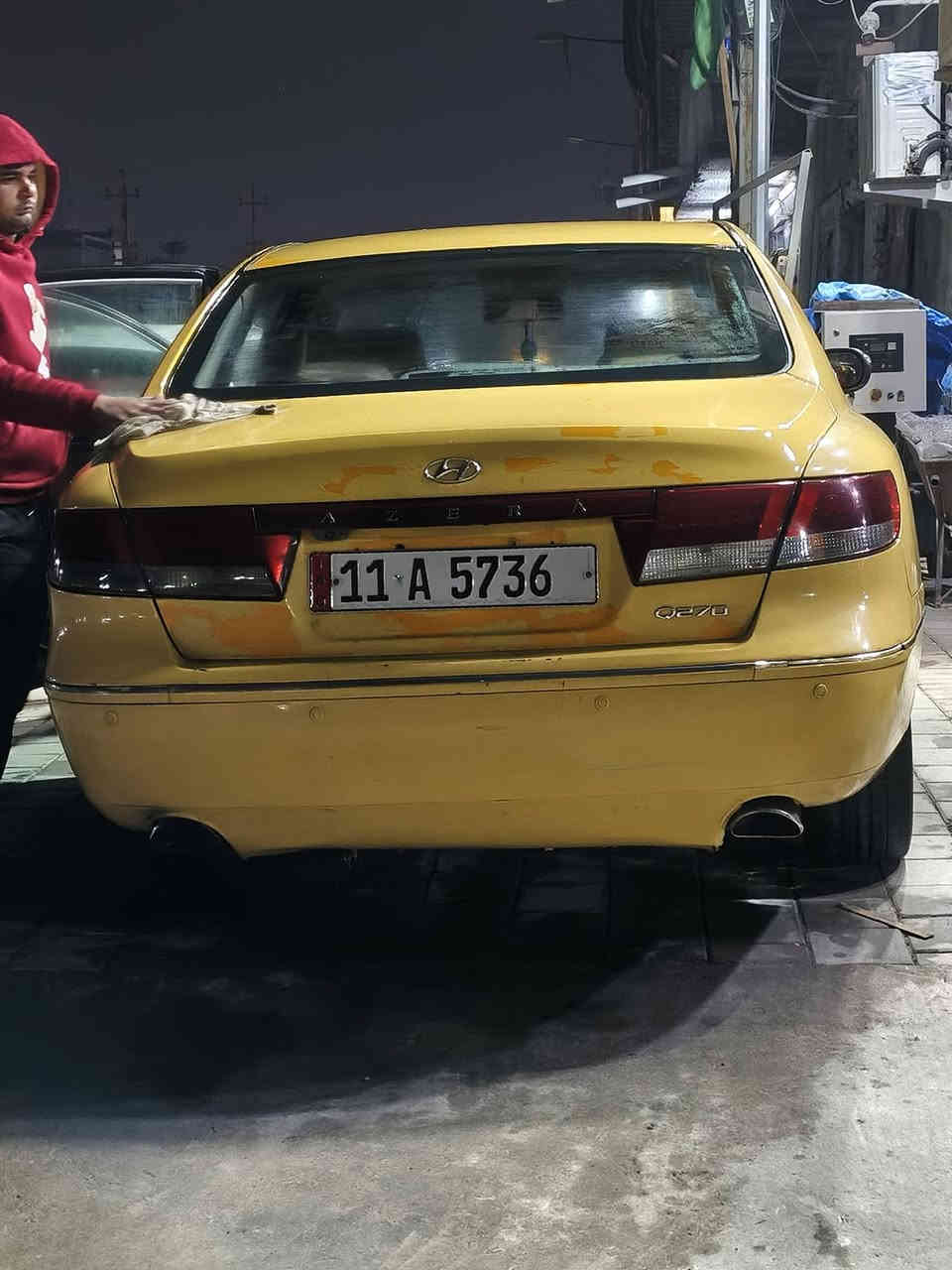 سلام عليكم سيارة ازيرا موديل ٢٠٠٨ مصفره هيئة وغرامات رقم بغداد انكليزي تحويل مباشر بيها ضربه بل بجم كير ومكينه خير من الله تخم تاير جديد بيها دبلات تعبانه وعوزه ترتيبات بصيطه
سنويه ٢٠٣٠ مكان بغداد سعر ٥٨ وبيها مجال بصيط رقم ***********
