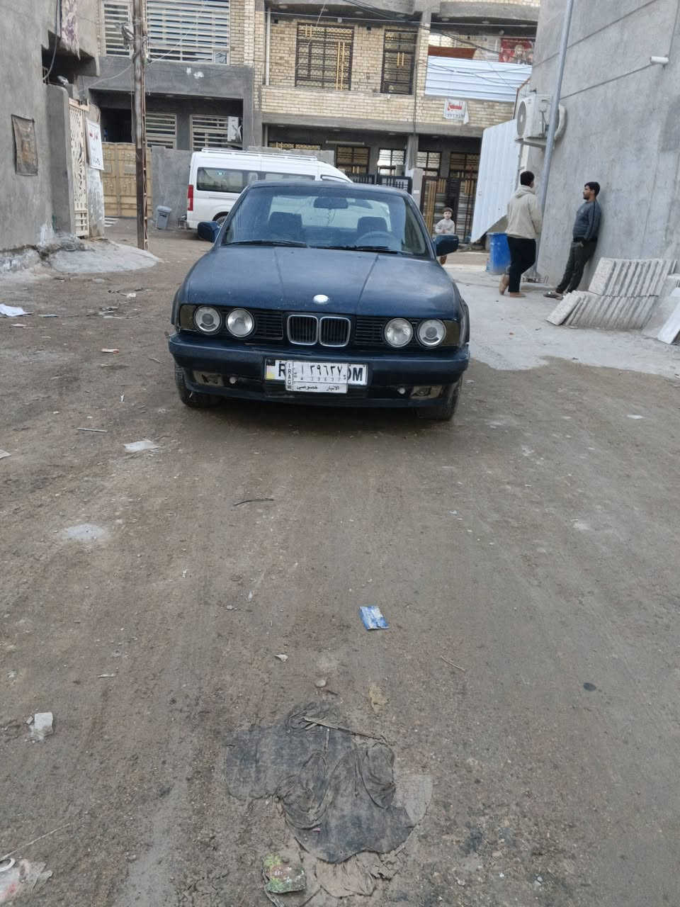 للبيع بي ام 535موديل 91 انبار مشروع وطني رقم موبايل ***********سعر 40$ سيارة بلادية لاضربة ولاصبغ ولاتبديل تدفئة تبريد ثلج شاشة وكامرة خلفية محرك وكير مكفولات دواخل جلد دشبول وكشنات وبطاين جددحدادية امامي خلفي جديد سنتر لووك شغال سلايد روف كهربائيات اي نقص مابيه سيارة احله من صور تخم تايرات ويل جدد مكاني بغدادموجود واتساب
