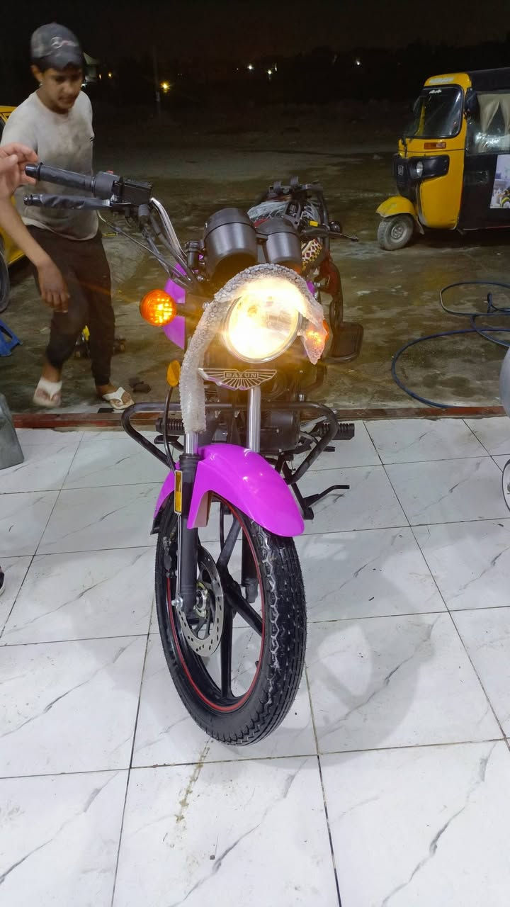 دراجه دايوان موديل 2023 طالع بل 2026
مكينه 200 اوراق البغدادي اوصلي للترقيم 
صارله شهر عدي دراجه نضيفه مطلعه من معرض 3ملاين 
معروضه 2750 قفل
 دراجه مكفوله كفاله عامه ممفتوح برغي بيه 
للتواصل *********** 
مكاني كربلاء امن داخلي
