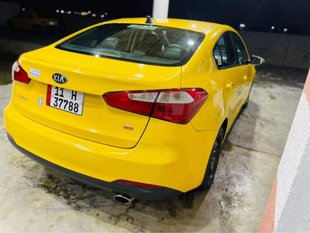 للبيع فورتي 2016 امريكي حادثها جاملق وسونار موجود بل منشور السيارا فول واحد علا واحد فتحه بصمه مري شفط كشنات تدفئه تبريد تحكم ستيرن وباقي المواصفات فول السيارا جديده بمعنه الكلمه مابيها اي نقص رقم بغداد الجديد بسمي هياء غرامه صفر السعر 110 مكان بغداد لاستفسار *********** بغداد, العراق
