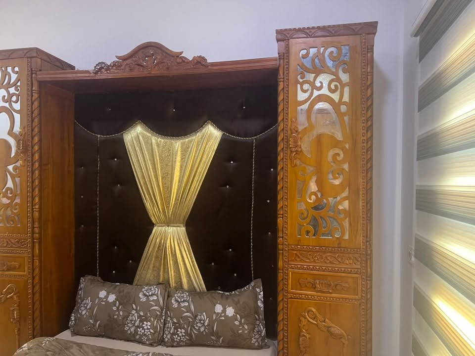 غرفة للبيع نظافة ٩٠٪؜ اخت الجديدة وما بيها اي عيب سعرها مليون وبيها مجال للشراي العنوان برطلة


**إذا كنت صاحب هذا الإعلان وتريد حذفه لأي سبب، رجاءا أرسل رسالة إلى الدعم الفني**