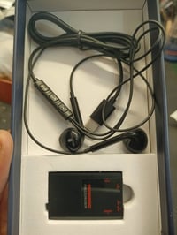 مجموعة أجهزة صوتية • بالة