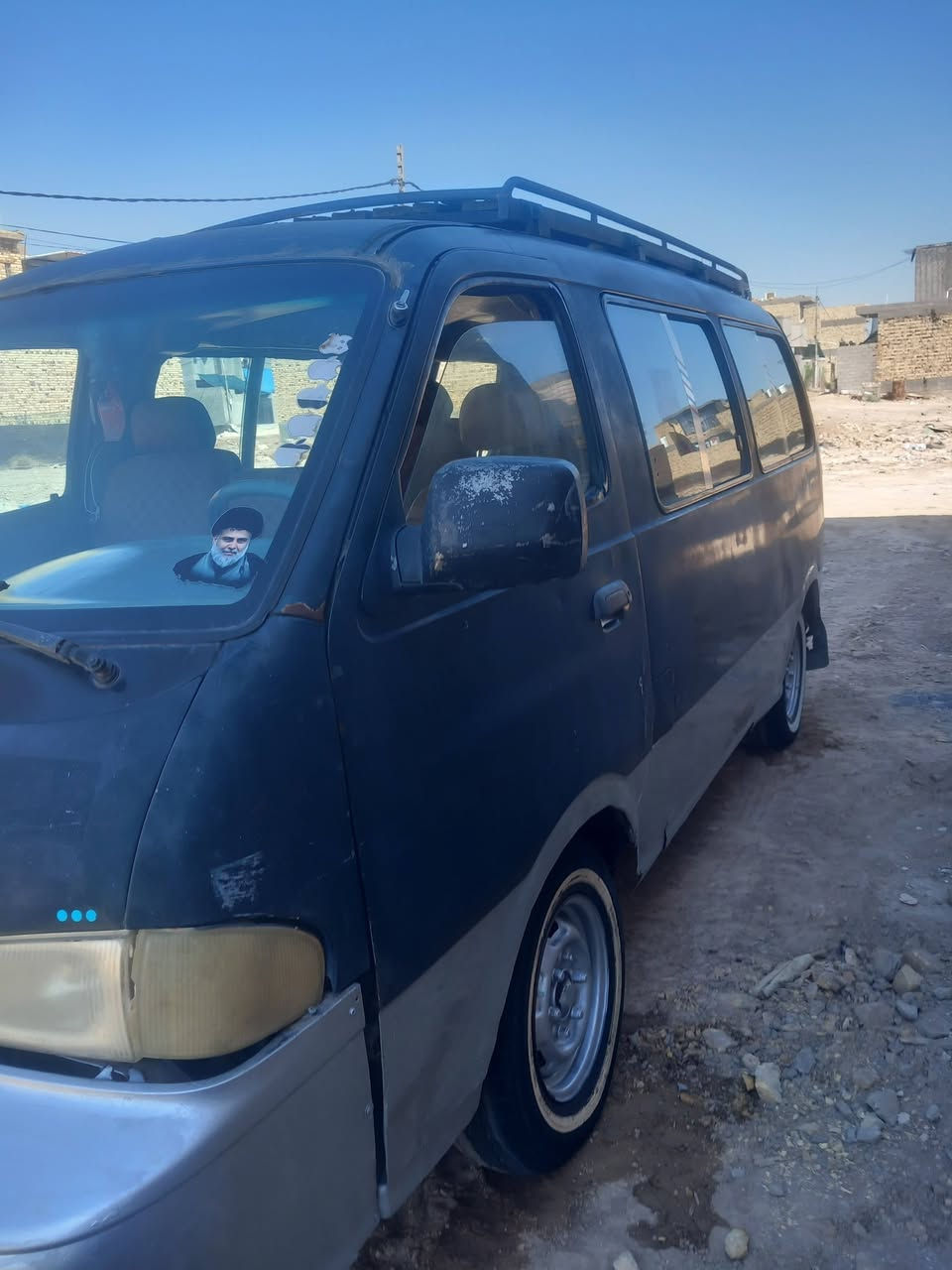 للبيع كيا بريجو باص موديل ٩٧ رقم بغداد الماني مكينه وكير وكسن جدد شواصيهه نضيفه حداديه باور كله نضيف كهربائيات كلهه شغاله داخلهه نضيف السعر ٢٥ وبيه مجال مكاني بابل رقم ***********
