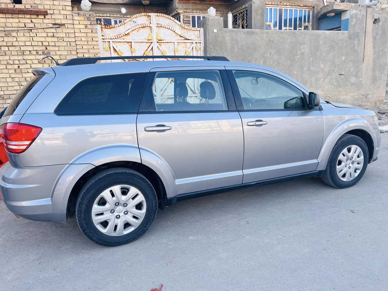 💰 السعر: 116 (بيها مجال) قليل – بيع مستعجل

🚗 للبيع دودج جورني 2017 4  سلندر فئة SE

🔹 ماشية 60 ألف 5 راكب 
🔹 ضربة : بنيد + بدنة أمامية بدون شواصي 
🔹گير ومحرك كفالة + حدادية 100‎%‎ ادامة كاملة 
🔹 جاهزة للاستخدام وترايك للشمال

🔹 صور الضربة ورقم الشاصي داخل المنشور
🔹السنويةبأسمي ب 2028 تنتهي 

📞 : ***********
 واتساب 📞 ***********
📍 الناصرية – قضاء الشطرة
