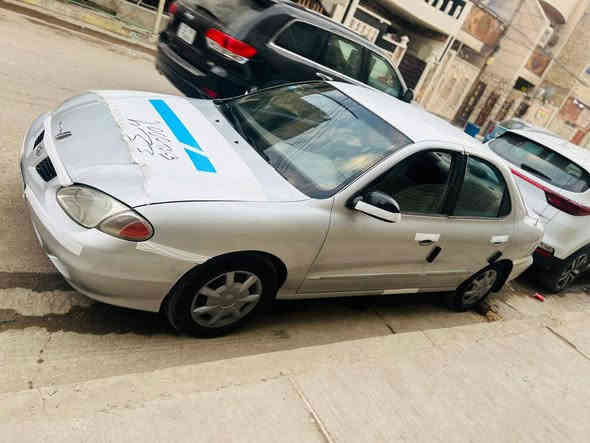 السلام عليكم 
النترا موديل 2000 لو رصاصي فضي السياره جاهزه المعمره صبغته حزام جماليه تايرات تخم جديد محرك  كير خير من الله وعندي صورها قبل الصبغ على أيدي صار له عندي 3 سنوات رقم انكليزي صلاح الدين بسمي  العنوان بغداد  بلديات السياره جاهزه يعني شغلات بسيطه  السعر 52 وبيه مجال الجادين ***********
