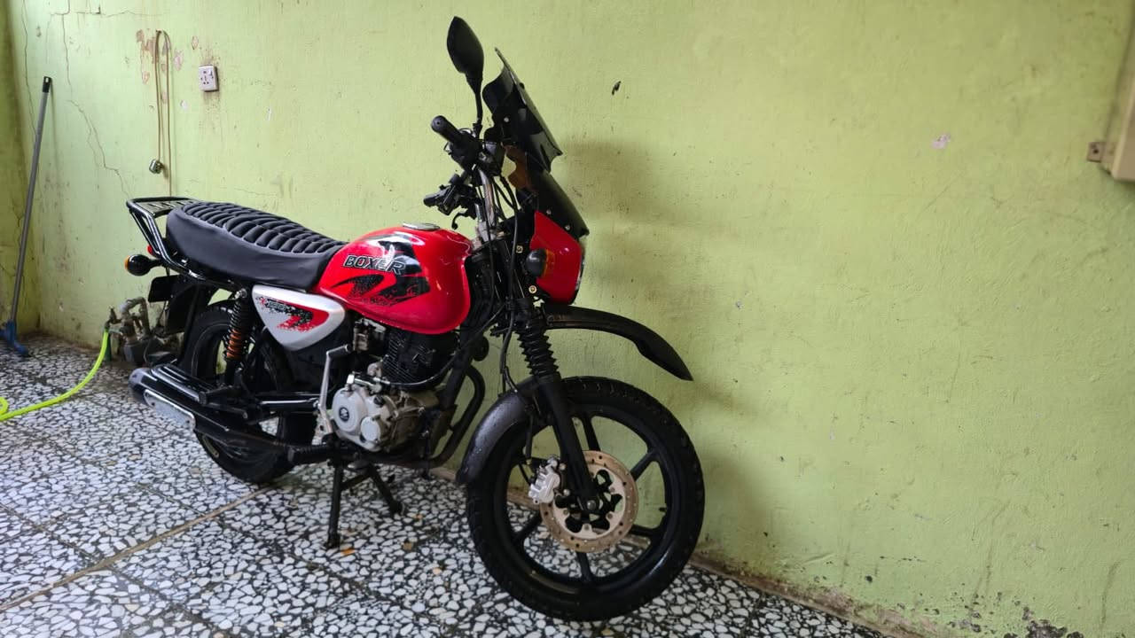 السلام عليكم بوكسر رقم بغداد باسمي تحويل ثاني يوم موديل 21 كفاله عامه مكينه برغي ممفتوح بيها شرط قليل مشتغله دلفري نكره سلف اي نقص مابيها جيب فيتر وافحص السعر 2250 العنوان بغداد حي القاهره ***********
