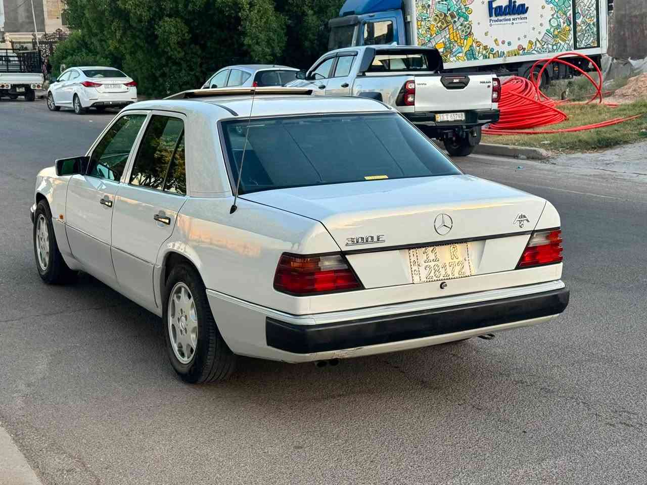 ***********

مارسدس دب e300

موديل 1990

رقم بغداد انكليزي

مكينه 300 بلادي

كير ومكينه جدد

غرفه جديده مثل ما موضح

تبريد ثلج ثلج ثلج شرط

مداور ثاني يوم

اربعه جام كهرباء

شاشه كامره خلفيه

السياره تجي وتشوف احله من الصور 

السعر 80 مكاني بغداد السيدية
