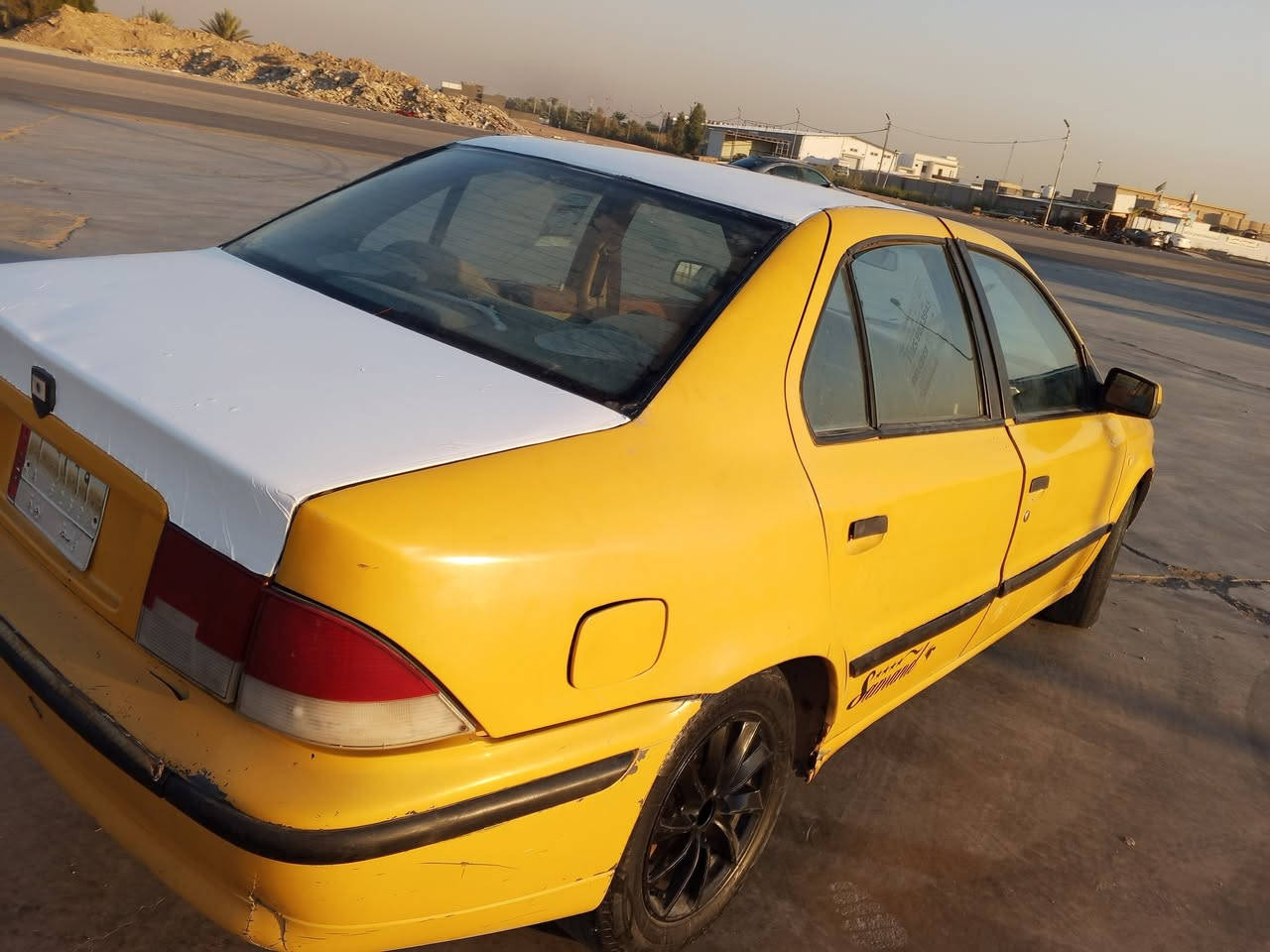 السلام عليكم..سمند ناطقة 2011 للبيع .. رقم واسط دولي.سنوية لل29 ..مصفرة هيئة وغرامات..مكينة بيها بخار قليل كير مكفول كهربائيات جاهزة السعر 18 العنوان  الصويرة  للاستفسار ***********
