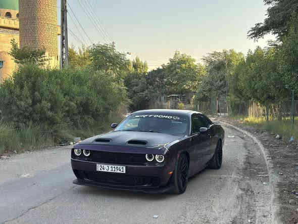 جالنجر   مميزة 🟣
الموديل 2021 
حجم المحرك 8v 5700 
اللون بنفجسي مميز بلاد 
 داخل جلد بنفسجي 
سوبر تراك باك 
دخول ذكي (بصمة) 
تشغيل عن بعد 
شاشة كبيرة ( اوبشنات SRT ) بلاد 
نظام Apple car play 
كامرة خلفية  دوارة
حساسات خلفية 
مرايا متحسسة للاضاءة العالية 
نظام ملاحة نفكيشن GPS
سستم صوت الپاين 
الپروجكتر زنون  
كشناات امامية حضن 
كشنات كهرباء امامية 
تدفئة ستيرن 
تدفئة المري الخارجية حساس مطر
حساس مرأة الوسطيه 
حساس ضباب 
شيفتات ستيرن
قطتعنين تبريد + منفذين USP 
سبايدر خلفي  اصلي وكالة بلاد
كزوز موبار صوت كلش حلو 
برمجه سياره بالكامل هيلكات
 شفقه +دوس جانبيه 
عليها نانو سيراميك 
بلكات ريسنك ولف حماوه ريسنك + نوزلات + فيت بم
وبعد هواي عليها تعديل سياره كلش قويه وحلوه 
الحادث جاملغ وبنيد  وباب نطخت بالعراق بدون شوالصي
 رقم صاحب سياره ***********
