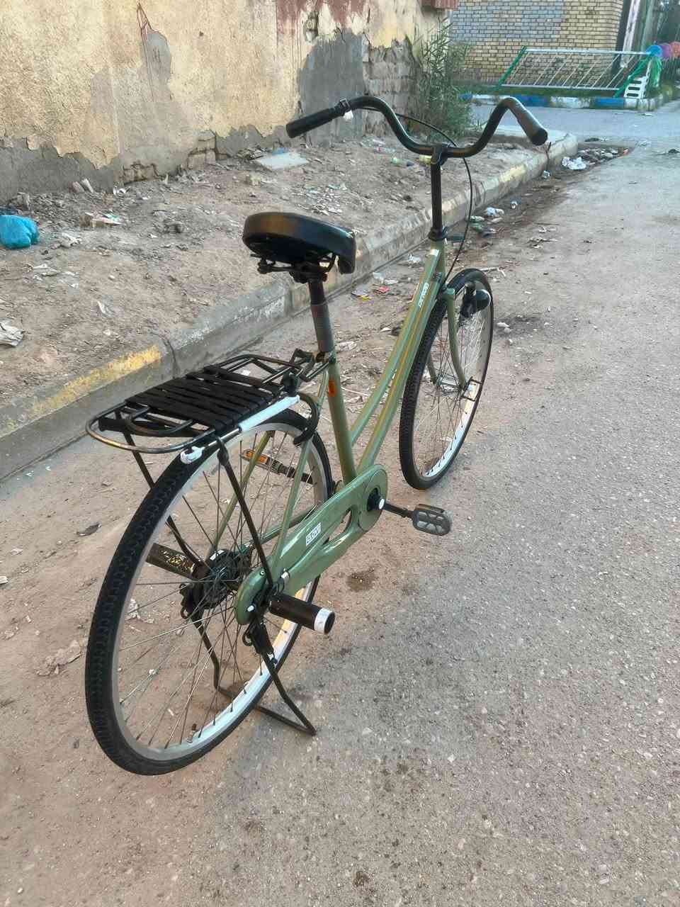 للبيع واتساب ***********
