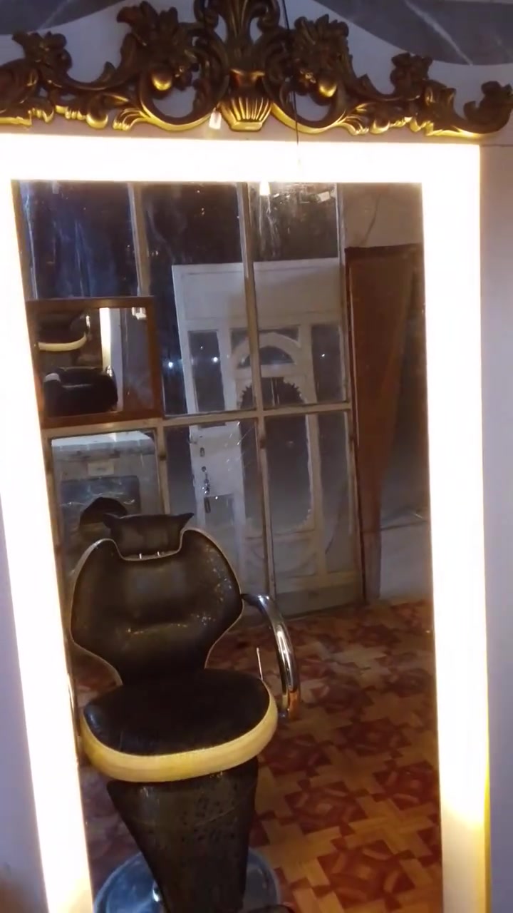 نالسلام عليكم مرايه ديكور نضيفه جدا+عربانه جديدة مستخدمه قليل للبيع وسعرهن مناسب، مكانهن بغداد اليوسفية القصر الاوسط
السلام عليكم مرايه ديكور نضيفه جدا + عربانه جديدة مستخدمه قليل للبيع وسعرهن مناسب، مكانهن بغداد اليوسفية القصر الاوسط 
لي يريدهن يراسلني واتساب 
*********** 📞
