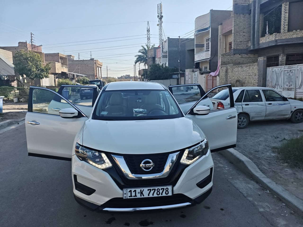 � للبيع – نيسان إكس-تريل2019 🚗
نيسان X-Trail موديل2019

🔹 دفع رباعي 4WD

🔹 لون أبيض صدفي

🔹 7 ركاب – عائلية ومريحة

🔹 مكينة قوية واقتصادية 2500 سي سي

🔹 جير أوتوماتيك

🔹 شاشة كبيرة + كاميرا خلفية

🔹 نظام تحكم بالثبات

🔹 مكيف قوي أمامي وخلفي

🔹 سيارة نظيفة وجاهزة للاستخدام

📍 مناسبة للمدينة والسفر والطرق الوعرة

💰 السعر قابل170 للتفاوض الجدي

📞 للتواصل خاص أو اتصال

للجادين فقط

***********
