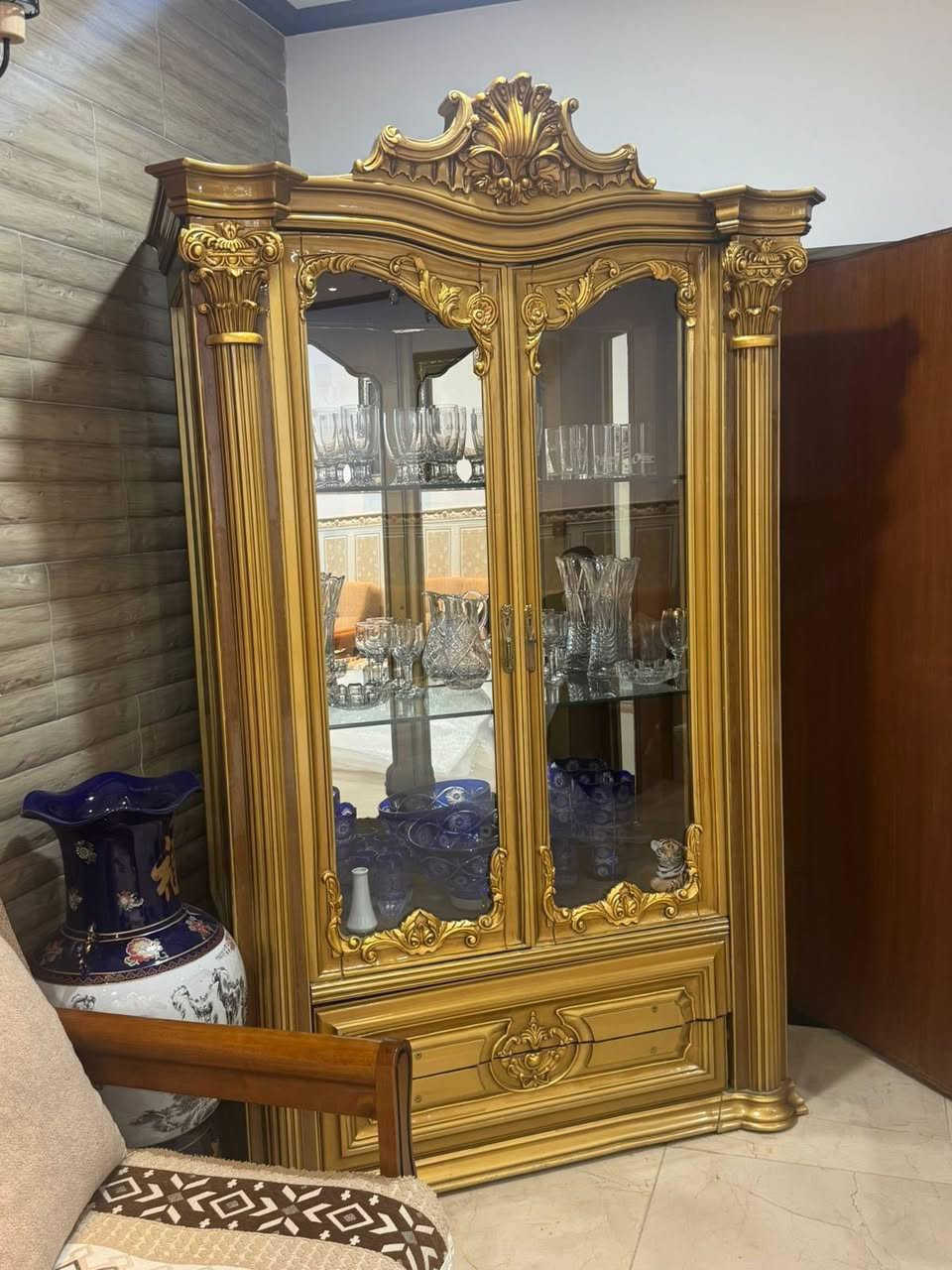 ڤاترينا مصري 
النضافه 100‎%‎ شخط مابيها 
السعر 175 وبيها مجال بسيط 
الـعنوان/ بغداد البلديات
اي استفسار بالخاص


**إذا كنت صاحب هذا الإعلان وتريد حذفه لأي سبب، رجاءا أرسل رسالة إلى الدعم الفني**