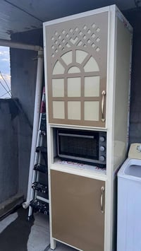 كاونتر للبيع خمس قطع والملحق ثلاث قطع  السطحية كلها مرمر الرقم 0785049...