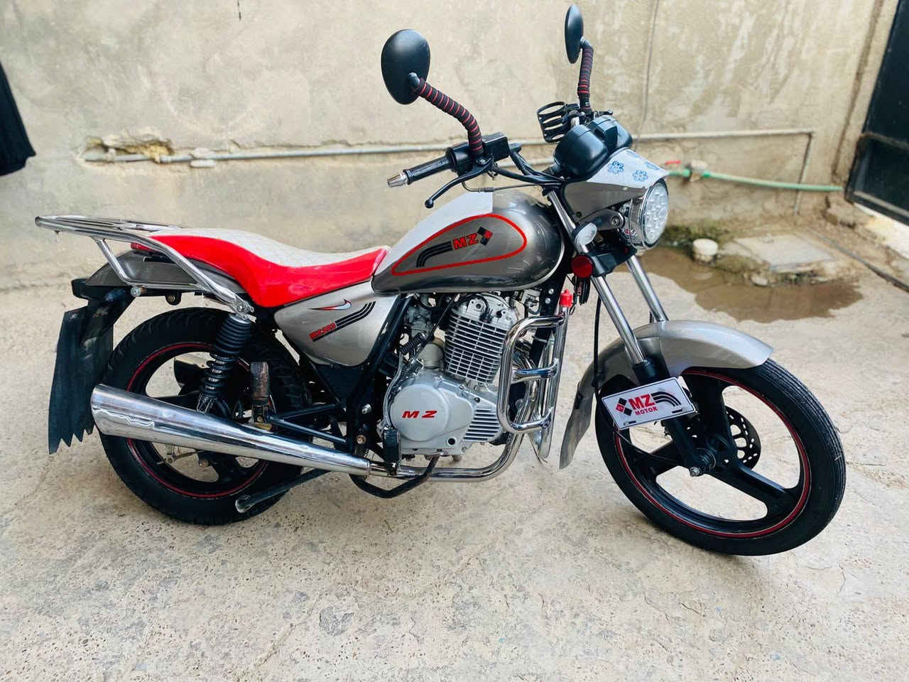 سلام عليكم MZ 223  للبيع موديل 20 شهر 11 اوراقه كامله السعر 1350 للستفسار ***********
