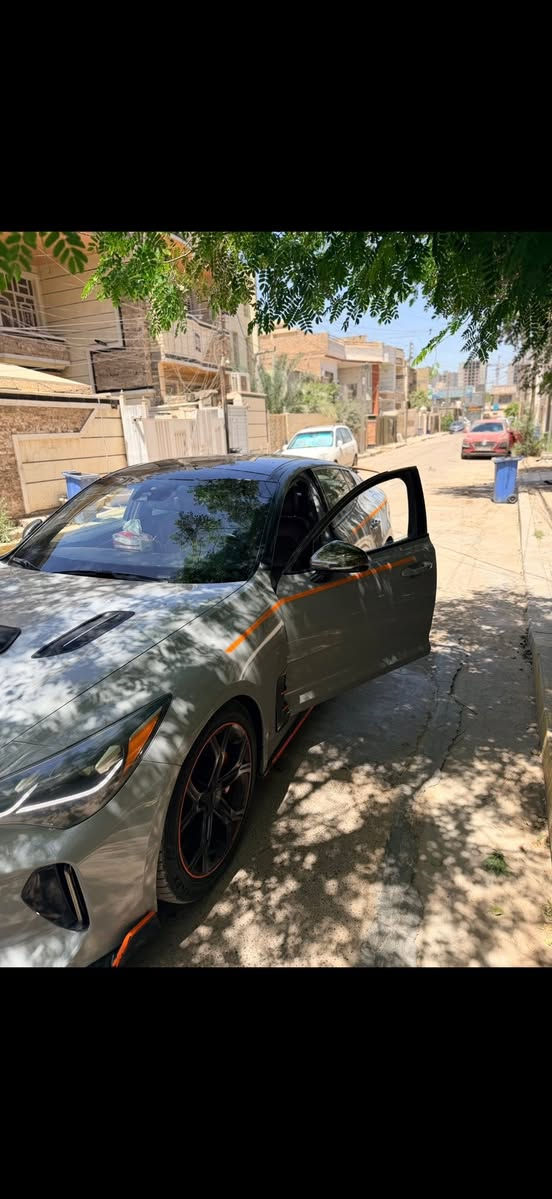 🔥 للبيع — ستنكر GT1 موديل 2020 🔥�فخامه + قوه + هيبه بطله بالطريق 🚘✨
إذا تدور على سياره رياضيه تلفت النظر وتجمع بين الأداء العالي والفخامه، هاي فرصتك 👌
▪️ GT1 فل مواصفات�▪️ محرك 6 سلندر Twin Turbo عزم خرافي 🔥�▪️ اوتوماتيك مع بدلات سرعه�▪️ ماشيه 82 ألف ميل�▪️ لون سمنتي مميز ونادر يخبل بالطبيعه 🤍�▪️ داخلية جلد فخمه جداً�▪️ شاشه كبيره + كامره + حساسات�▪️ بصمه وتشغيل ذكي�▪️ تبريد وتسخين مقاعد�▪️ رادار + مثبت سرعه�▪️ فتحه سقف بانوراما�▪️ انوار LED رياضيه�▪️ نظام صوت ممتاز
‎الإضافات:�✅ ستيرن سبورت حرف D�✅ إناره داخليه مرتبه وفخمه�✅ لحيه أماميه رياضيه تعطي شكل وهيبه
‎السياره مرتبه جداً واستعمال نظيف، والدفعه والأداء شي خرافي بالطريق 😮‍💨🔥
ملاحظه للمصداقيه:�بيها ضربه خفيفه بنفس مكان الحادث وارد وتم  

جاهزه للفحص من الصدام للصدام وما تحتاج أي صرف ✅
كفاله كير ومحرك وايرباك 
سعر تواصل على رقم ***********
