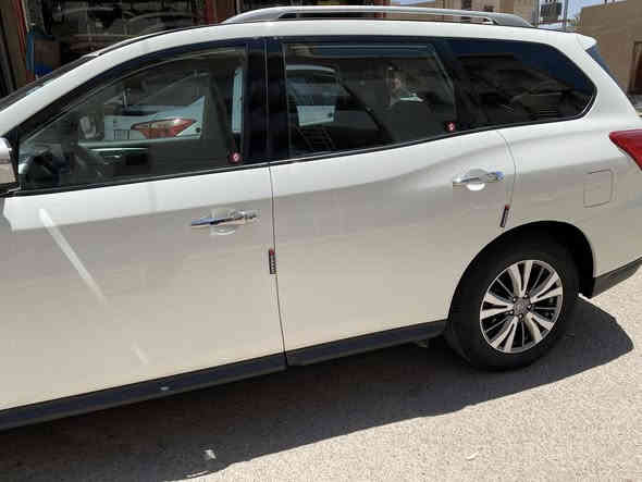 مراوس برام
السلام عليكم..  
نيسان باثفايندر 2020 sl للبيع
اخوان قبل كلشي الي ميعجبة المنشور يعبرة والسوك كلشي بي لاتجي تقارن يمي مع احترامي للطيبين 
المواصفات 
1-محرك 6 سلندر 3500 شرط برغي ممفتوح بي 
2- كشن جلد تدفئة 7 راكب 
3- كامرات 360 درجة
4-حساسات خلفية مع رادار امامي 
5- تحديد مسار 
6- نقطة عمياء
7- تشغيل عن بعد
8- نظام ترحيب عند الاقتراب من سيارة 
9- صندوك كهرباء
10- كشن خزن وضعيات مع خروج سهل 
وباقي التفاصيل. السيارة جديدة بمعنى الكلمة وضررها جدا بسيط ومرفقة الصور فقط دعامية صبغ وتعديل بارد بخشم الجاملغ والباقي كلة مكفوول ايرباك الاستيرن طاك فقط ومرجع سستم .
السيارة ماشية 91الف كيلو حقيقي .
السيارة درهم متصرف عليها مسويلها ادامة كاملة فيت بم بلكات نوزلات شوتة تايرات دسكات منضومة led البجم كامل والبروجكترات تبريد ثلج انطيك شرط من دعامية لدعامية . 
السعر188ورقة 
للاستفسار: ***********
