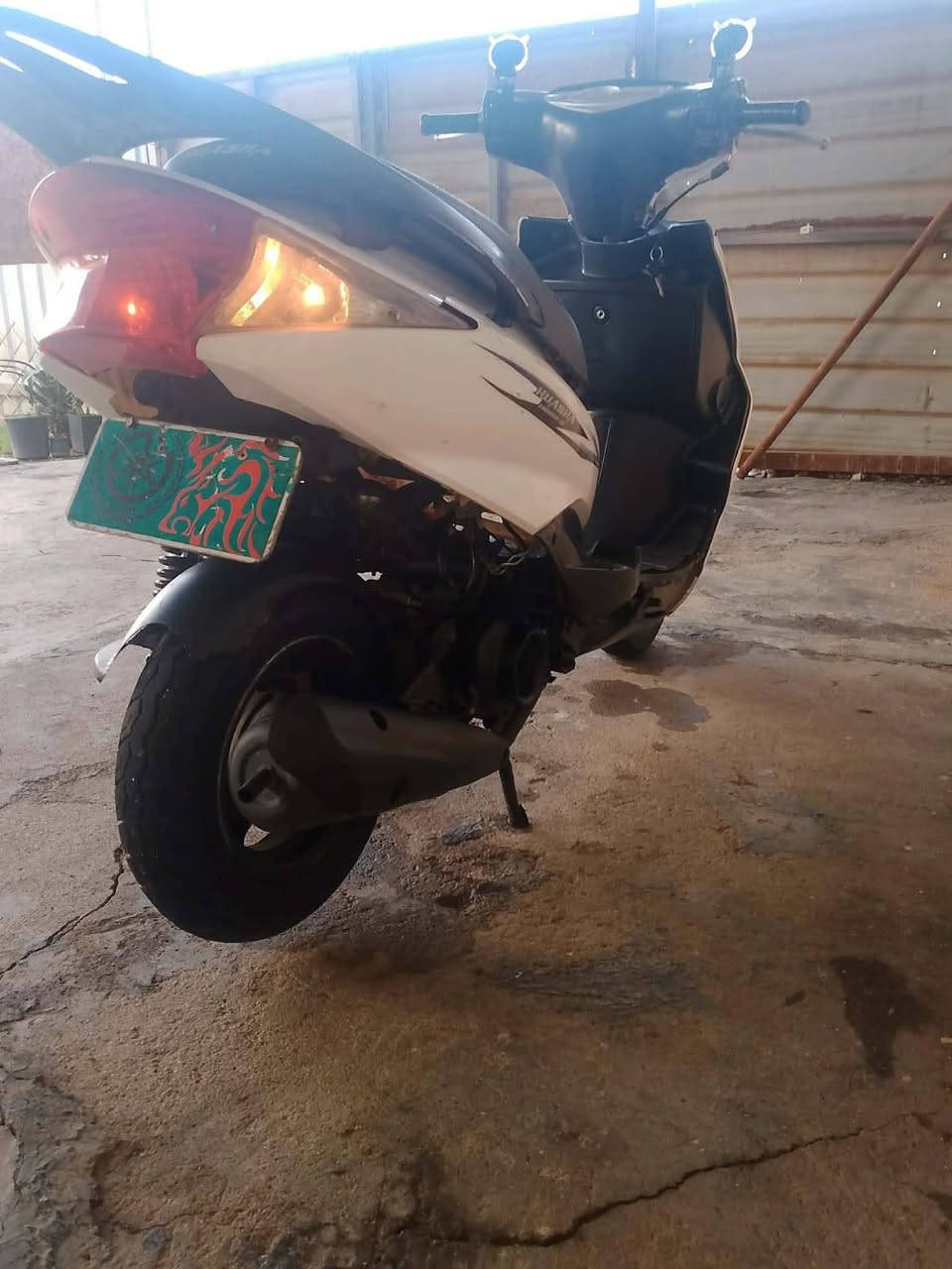 دراجة سكنس للبيع كله شغاله موديله 2022 دراجة حلوه ونضيفه سعره 250 وبيه مجال مكاني ديوانية مركز رقمي ***********
