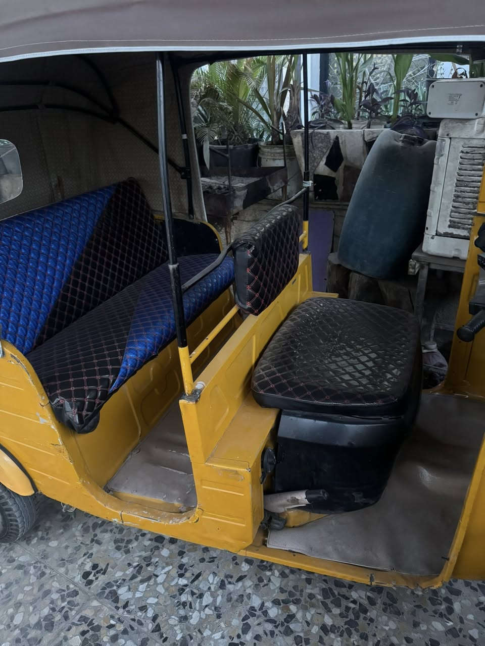 2019 شهر 12 تكتك رقم وسنوية بسمي مكانهة مجفتة مكينة وضمان سنة باتري ملف وكلجات واكسل كلة مكفول بشرط  مكاني بغداد سعر 6 ملاين  ***********
