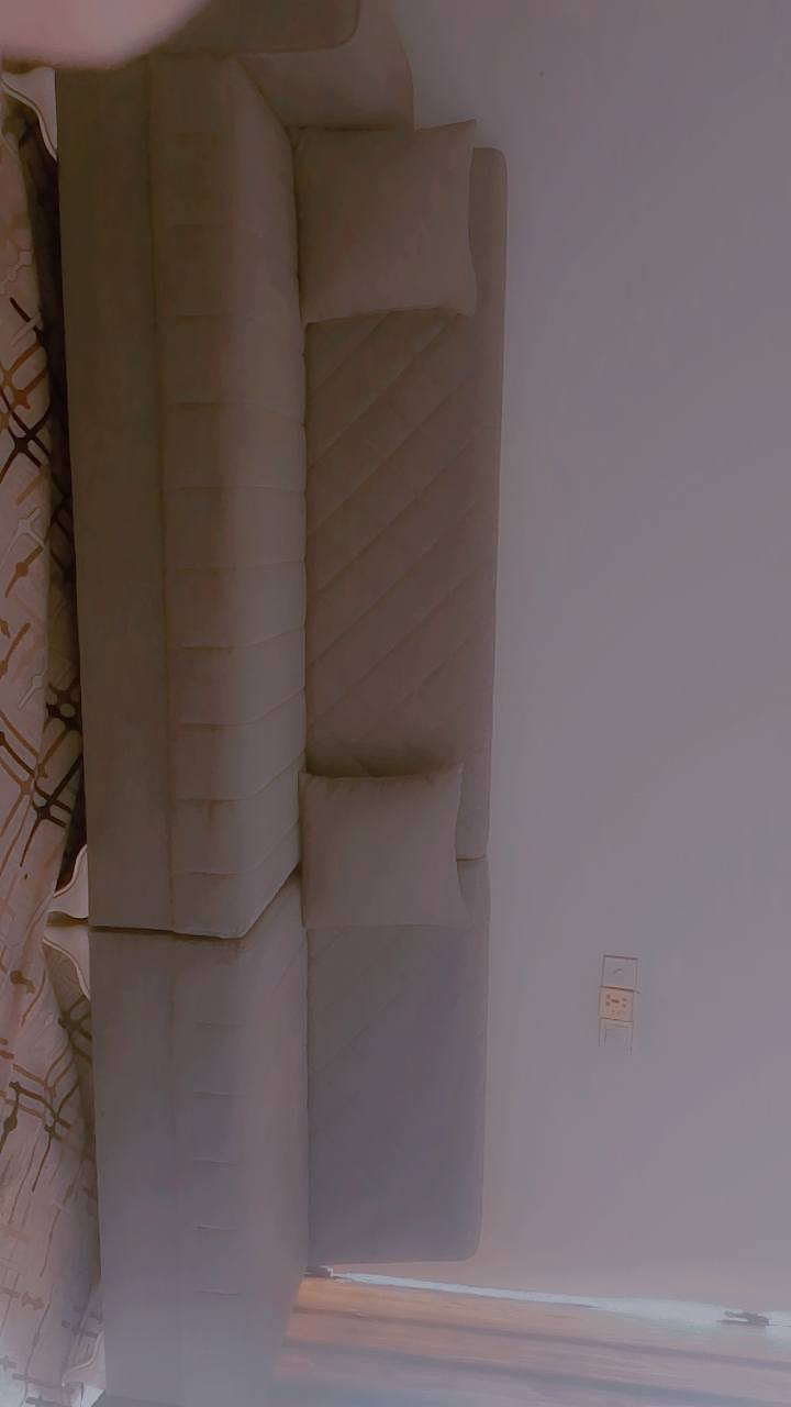 السلام عليكم ديوان عدد 2عشرين مقعد جديد للبيع العنوان الاسكان الصناعي النزلة الثالثة والسعر مناسب كلش مستعجلين على بيعتة


**إذا كنت صاحب هذا الإعلان وتريد حذفه لأي سبب، رجاءا أرسل رسالة إلى الدعم الفني**