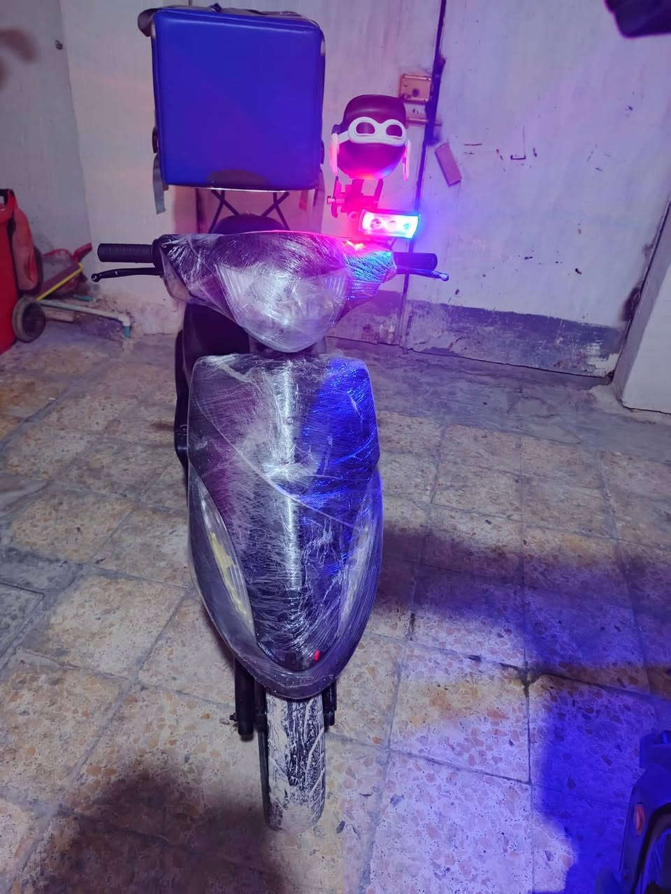 السلاام عليكم دراجه لبيع ماكس عدله رمبه بعدهى جديده قبل 5 ايام اخذتهى من الوكيل محتاج واريد ابيعهى السعر مليون و 150 وبيهى مجال رقمي *********** المكان البصره شط العرب الجزيره
