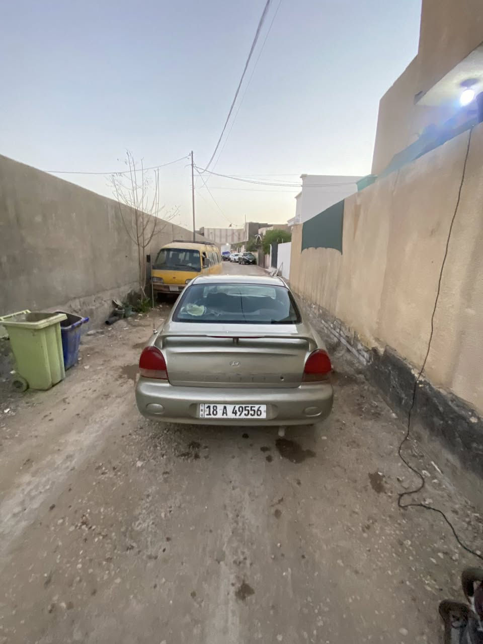 السلام عليكم اخوان سياره سوناتا موديل 2000 مصبوغه عام جاهزة السياره تبريد كير اوتوماتيك محرك اربعه سلندر اصل بانزين تخم تاير جديد وباتري جديد كهرباىيات شغاله رقم انكليزي باسمي تحويل باي وقت 
مكاني حله مركز المدينه
السعر 47 وبيه مجال 
الرقم ***********
