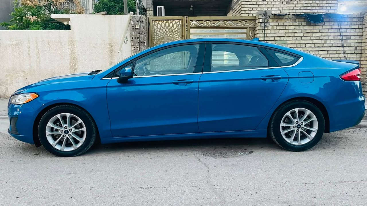 السلام عليكم للبيع ب11500$
***********
2020 بدون صبغ بدون ايرباك العداد 54 ميل
