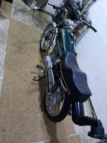 السلام عليكم درجة اربعه قير للبيع تعمير 25 مكينه انتنس مفتوحه شاصي مدير 20 كلك دراجه حلوه شلحه فصله
سعر 450 مكان كربلاء حي الجهاد رقمي***********
