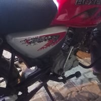 دراجه بوكسر مرقم رقم بغداد مديل 22جبلي دراجه كامله من كلشي يحتاجله قبق...