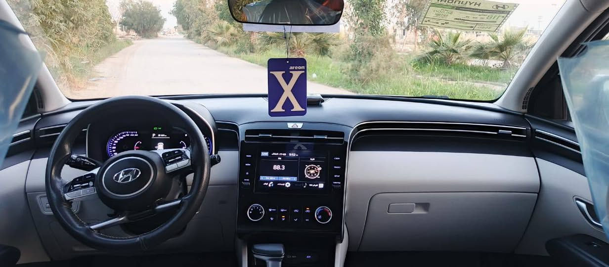 سلام عليكم توسان موديل 24 ماشيه 25 الف كفاله عامه من الصبغ والبارد والشخط والرصعه رقم بغداد الجديد تحويل مباشر السعر 206 
مكان واسط العزيزيه 
***********
