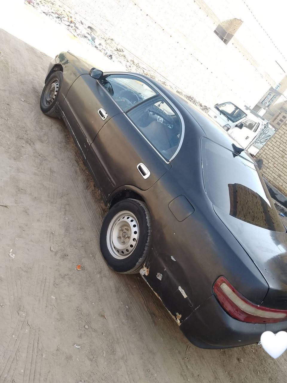 سلام عليكم
شيزر للبيع سياره حلوه دواخله بيه تلحيضات بصيطه بلكشر مكينه كير 2500 ديلكو كهربائيات شغاله  رقم بغداد انكليزي  راعيه يمي  سنويه لل 28 حداديه زينه تايرات زينات لايتات جدد زنون بيها ضربه بلبجم ماواصله البرانكيت وبيها كفر جاملغ وره السايق مبدل كفر مكان ذي قار الشطره بيع او مراوس  حسب القناعه  الشراي  يدخل خاص او ينتصل *********** وبي خير ويدلل  35 وبيه مجال  هاي كل تفاصيل لايجي خاص او يخابر ويكول شبيها مابيها
