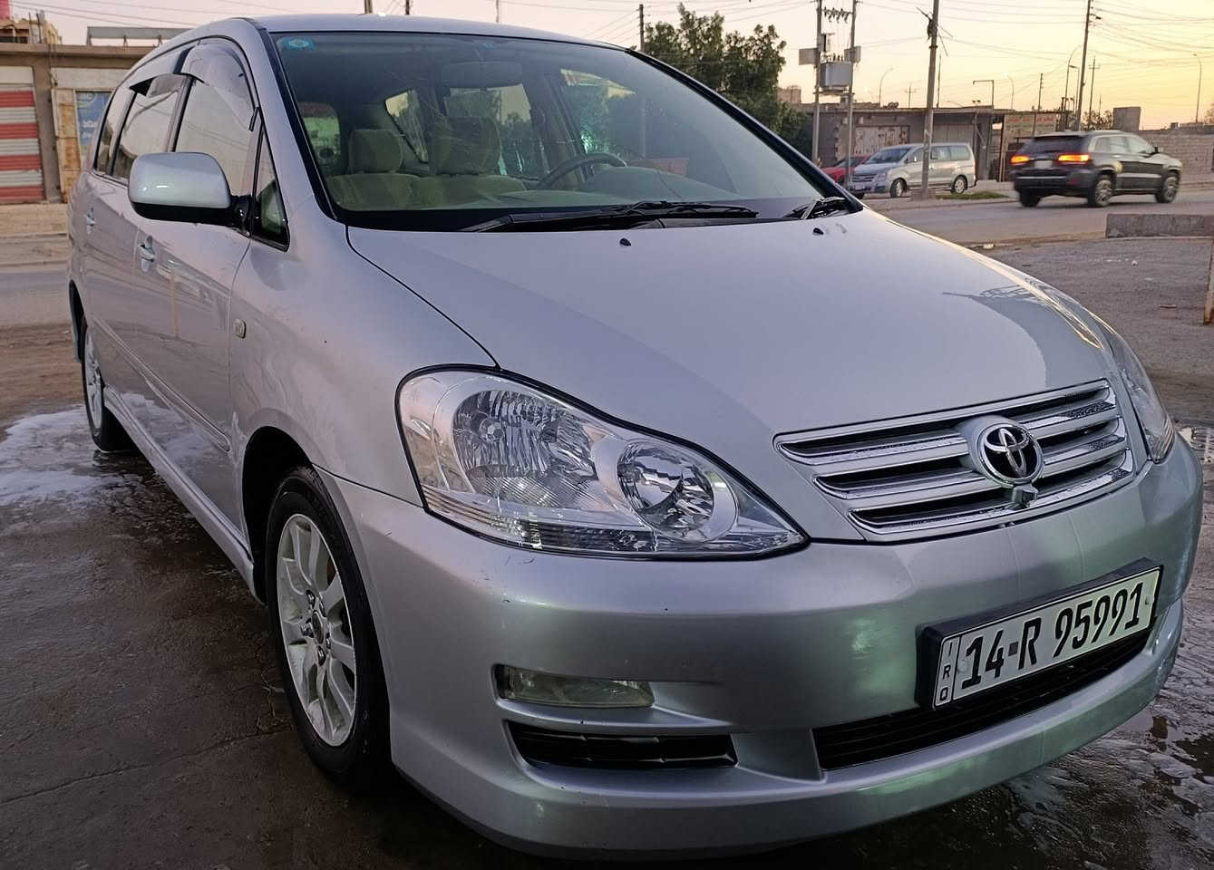 السلام عليكم..
ابصم للبيع كفاله عامه عدا صبغ قماره فقط اثر جراد السعر 124 وبيها مجال قليل  موديل 2012 شاصي 17 رقم انكليزي بصره تحويل ملكيه مباشر اصل تو ويل للاستفسار ***********
