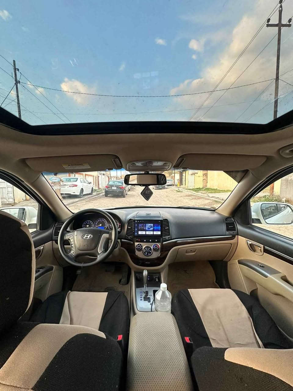 السلام عليكم.                                                              سنتافي خليجي موديل 12 للبيع او مراوس بكامري او اوبتما
محرك 4مفتوح لاصرف ولا تنقيص
كير شرط 
تبريد ثلاث قطع 
تحكمات ستيرن 
اشاير بالمرايه
كابون بانزين كركوك
سنويه ل27
تريد تحويل تريد وكاله
ضرر جاملق خلفي فقط 
السعر 145 وبيها مجال قليل 
مكان السياره كركوك

هاتف /***********.  / *********** كركوك, العراق
