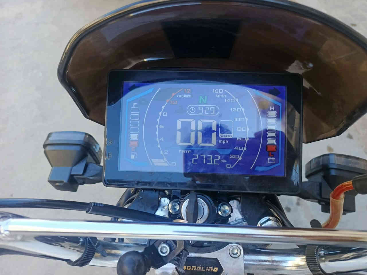 السلام عليكم دراجة ايراني سيفان موديل 2026 مكينة 200 دراجة كلهة شغالة اي نقص مابيهة دراجة جديدة اوراق كاملة السعر 850 بيهة مجال بسيط
العنوان : حي اور 
***********
