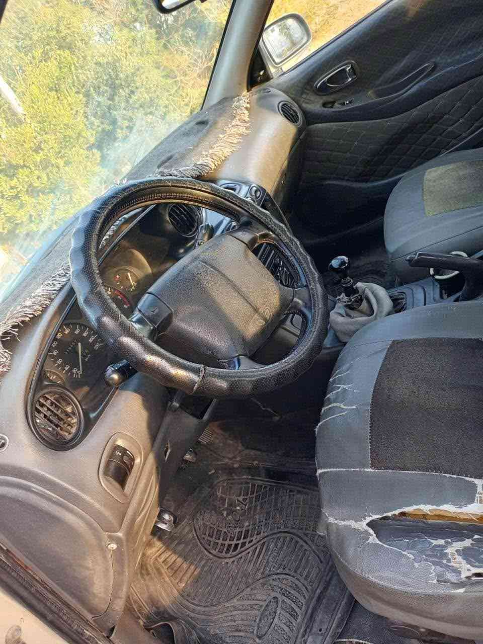 السلام عليكم ورحمه الله وبركاته ( مكلف بالنشر  )
سياره دايوا لكنزة للبيع
موديل السياره 2000
رقم كركوك مشروع وطني 
كير ومحرك بشرط تحتاج بس صبغ عام
السعر 37 ورقه وبيها مجال
الرقم للتواصل *********** كركوك, العراق
