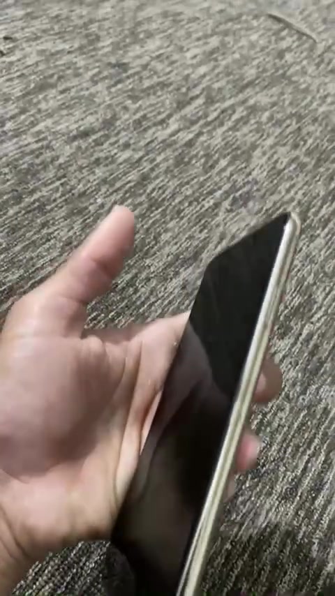 📱 للبيع iPhone 11 Pro Max
✨ الذاكرة: 256GB
✨ اللون: ذهبي
✨ النظافة: 100% بدون أي خدش
🔋 البطارية: 81% (ما مبدلة)
📦 الجهاز نظيف جداً ومحافظ عليه، شغال مثل الجديد بدون أي مشاكل.

📍 الموقع: أربيل

للتواصل عالخاص أو على الواتساب
***********📞
