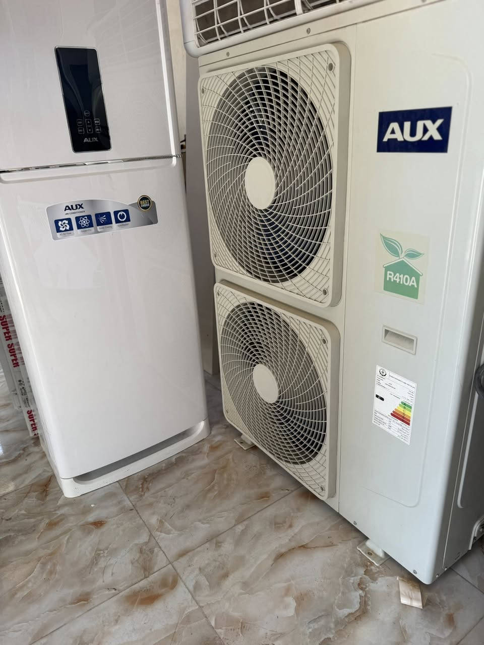 معرض اليقين الاثاث المنزلي 
سبلت AUXمستعمل 3طن غاز 410مستعمل اقل الموسم جديد دبل فان شرط الشغل اي عيب مابي غاز كامل 
للتواصل ***********وبي واتساب
عنوان تكريت زهور خلف افران الكرخ مقابل جامع الشهيد صباح
